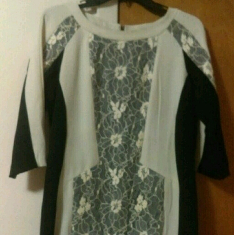 Mid Sleeve Lace Dress with Black Base